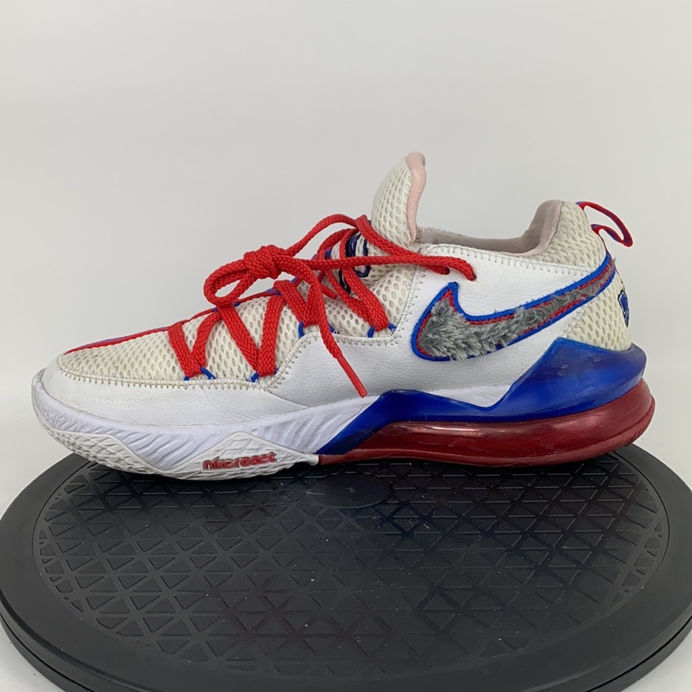 Nike LeBron 17 Low “Tune Squad’ Basketball Shoes CD5007-100 Men’s Size 9.5 - Picture 9 of 13